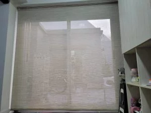 Cortinas roller en Pilar, Zona Norte. Tela traslucida beige Devon media.