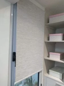 Cortinas roller en Zona Norte, San Martín. Tela traslucida gris Slub.
