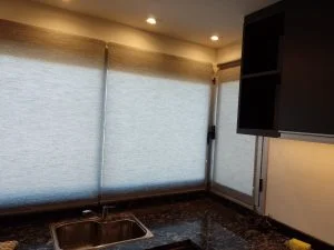 Cortinas roller en Lomas de Zamora, Amba. Tela traslucida gris Slub.